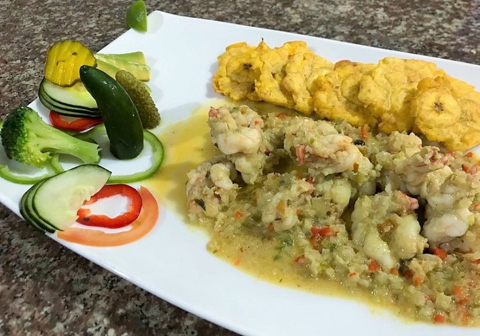 Camarones al Ajillo